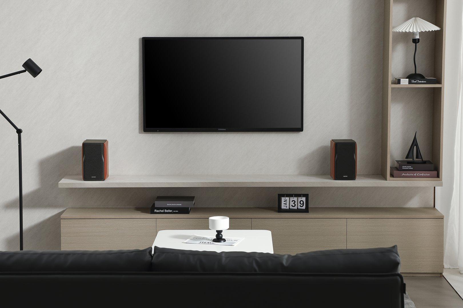 Edifier P17 - Passive Bookshelf Speakers with High Frequency Response 2